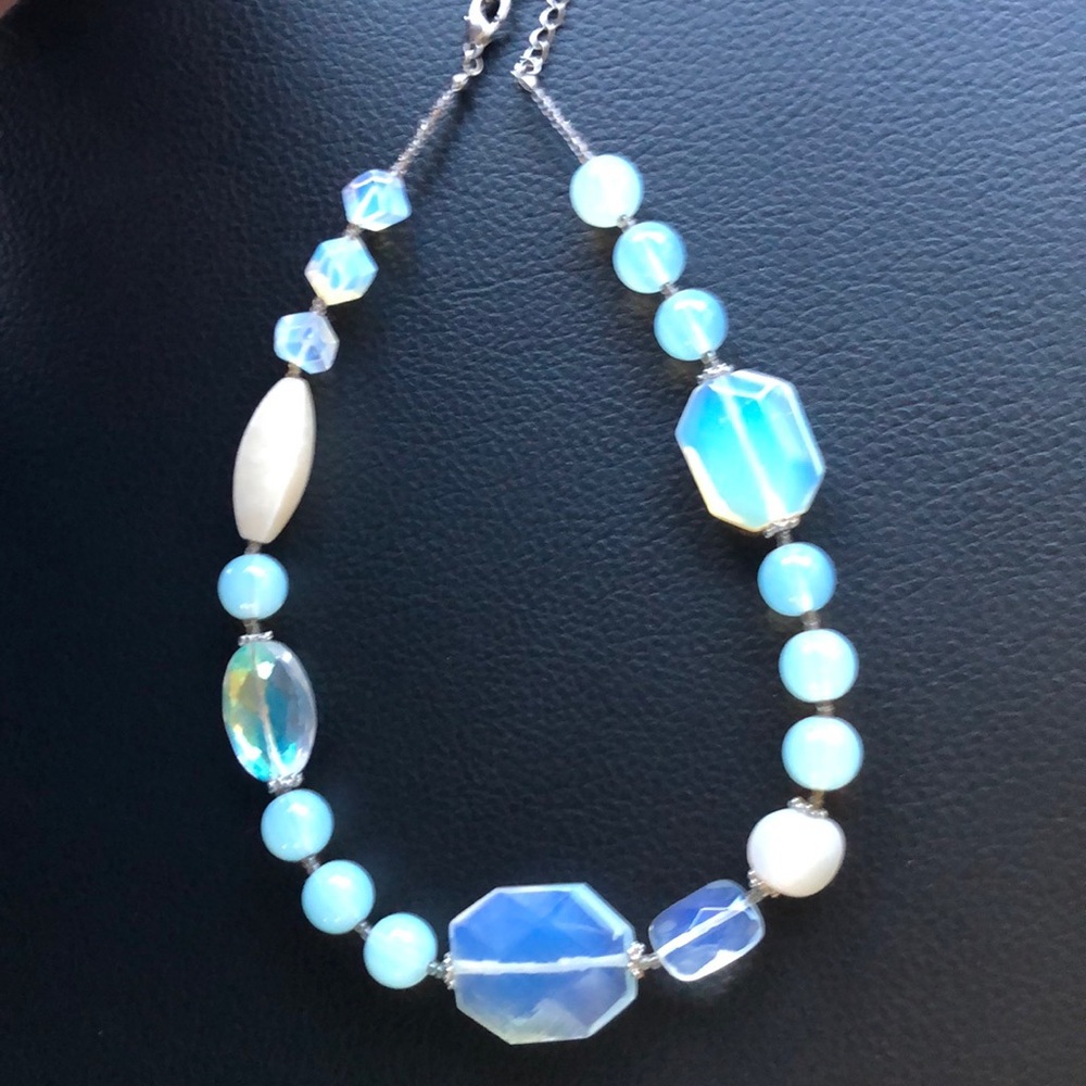 Statement necklace
